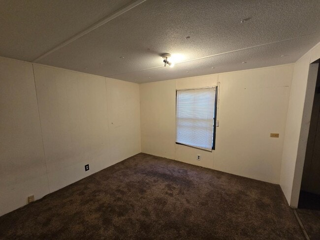 Building Photo - 824 Rembrandt Dr