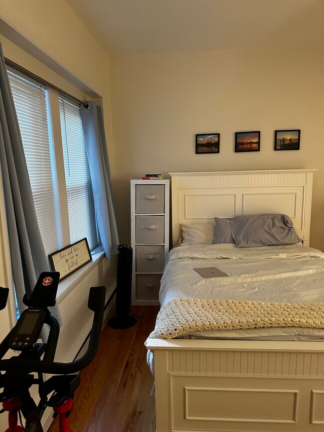 Building Photo - 202 St Paul St