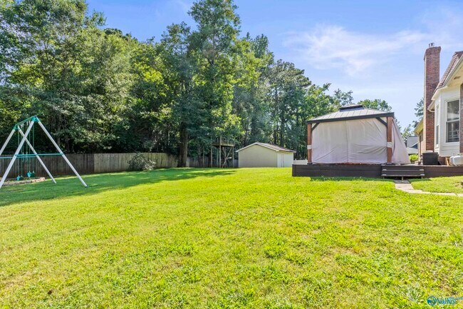 Building Photo - 122 Navaho Trail