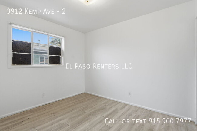 Building Photo - 3912 Kemp Ave