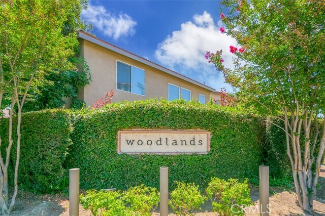 Building Photo - 1319 Jacaranda Cir
