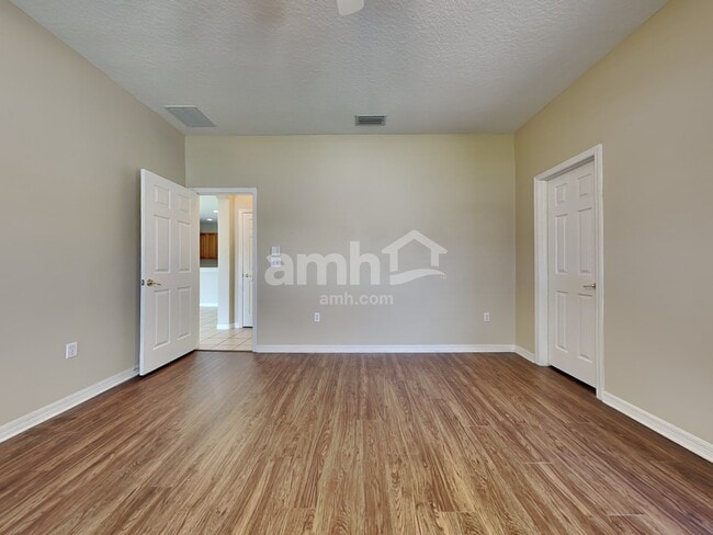 Building Photo - 12010 Fern Blossom Dr