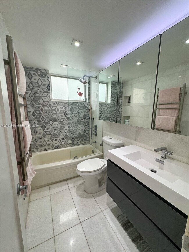 Building Photo - 1400 Pennsylvania Ave