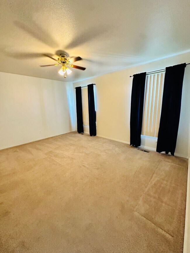 Building Photo - Beautiful 3 Bedroom Home in a Great Fallon Location — Landscaping Included!