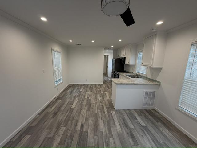 Building Photo - 28 Lily Dr