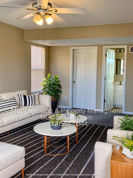 Building Photo - 816 NE Westwind Ln