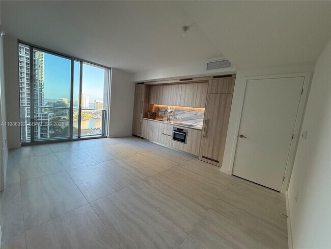 Building Photo - 77 SE 5th St