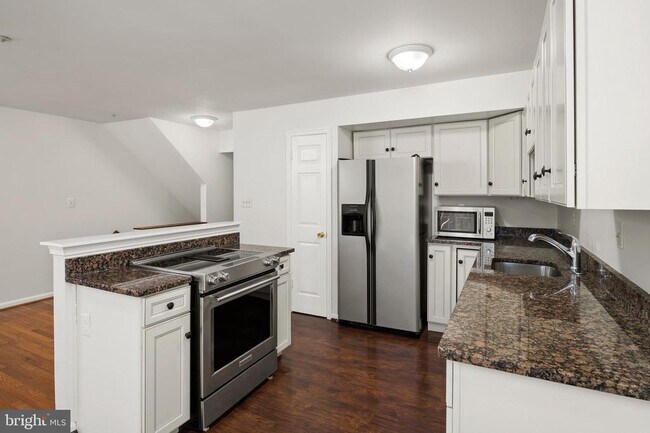 Building Photo - 1259 Stockport Ct