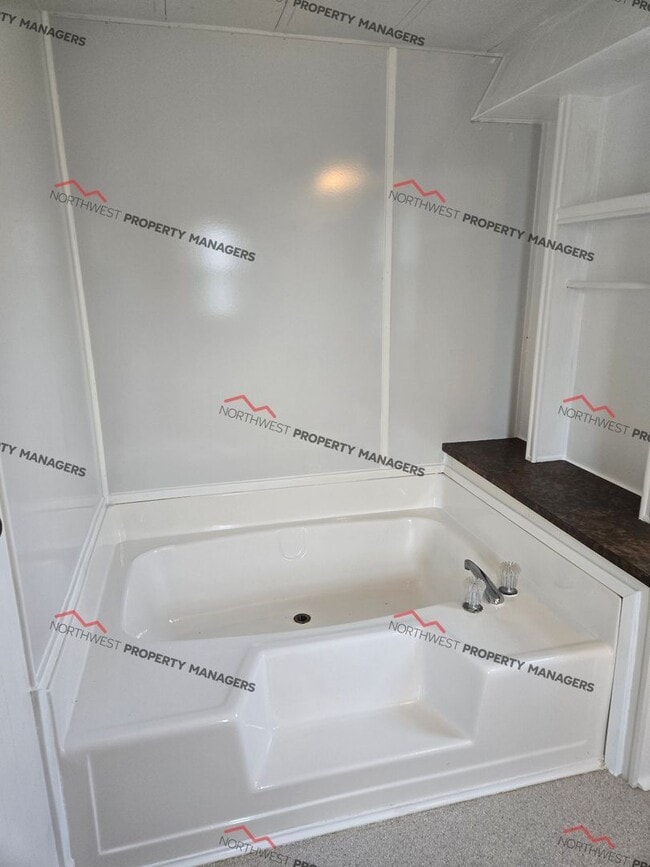 Building Photo - STATUS: *RENTED* | R255G | $1750