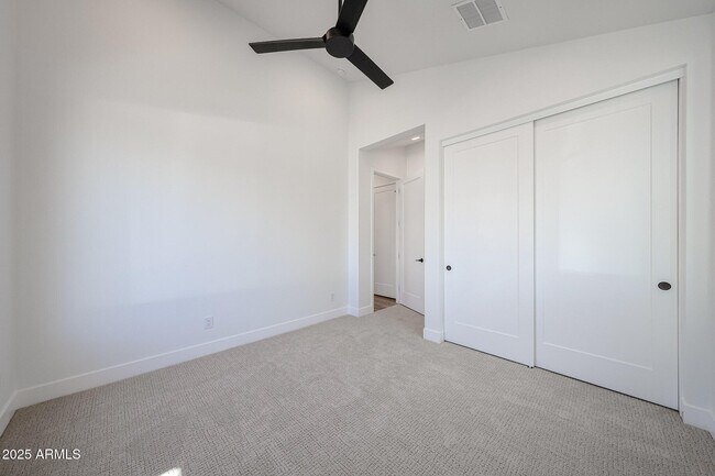 Building Photo - 6329 N 10th Dr
