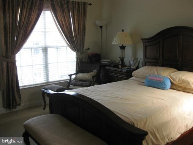 Building Photo - 3926 Bryant Park Cir