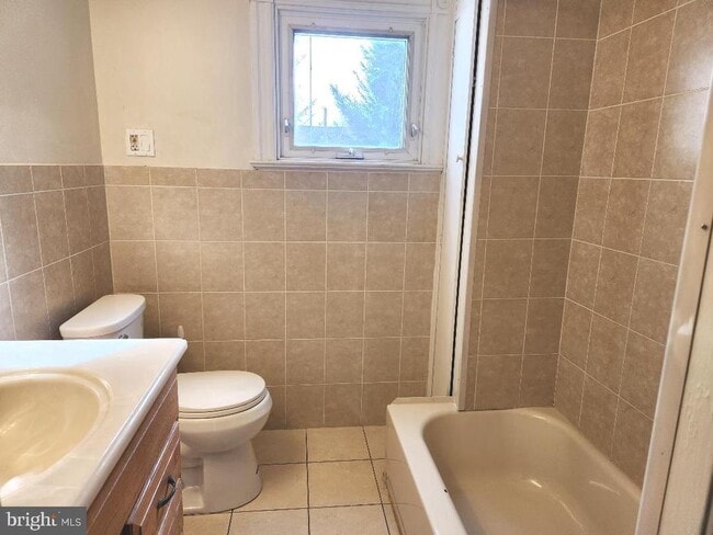 Building Photo - 212 Mulberry St