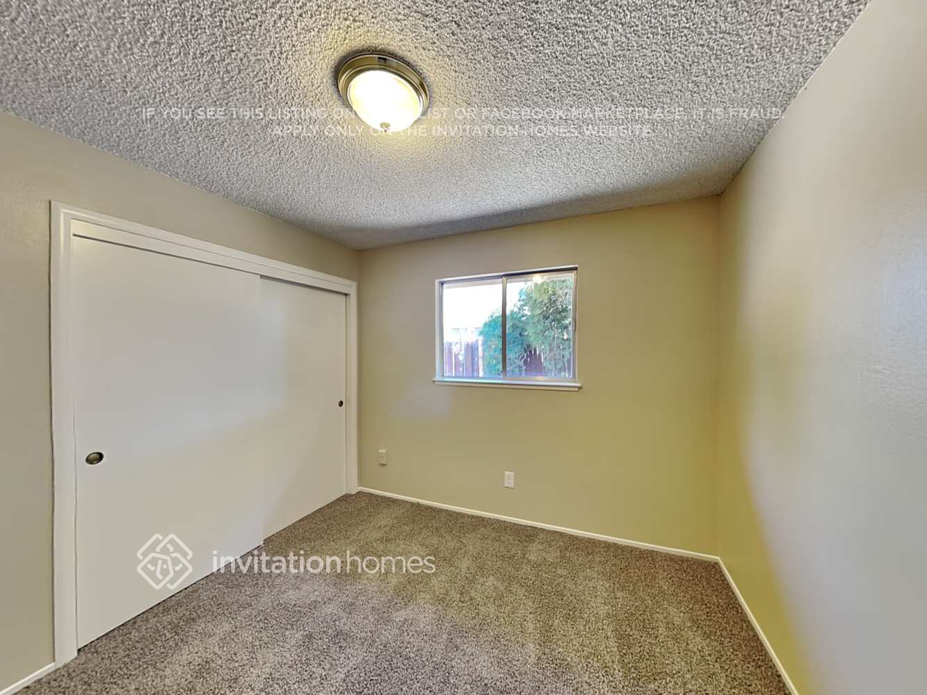 Building Photo - 2453 Aramon Dr