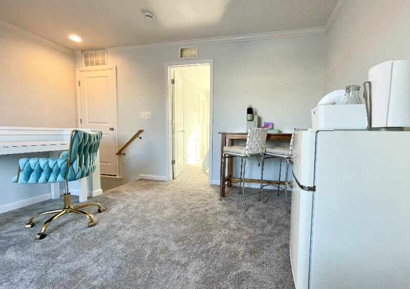 Building Photo - 5705 45th Ave