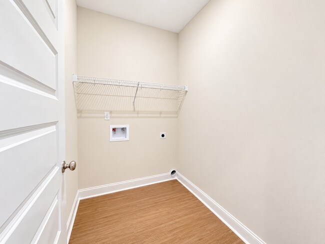 Building Photo - 217 Aunt Bee Blvd