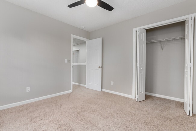 Building Photo - 1021 Aderley Oak Dr