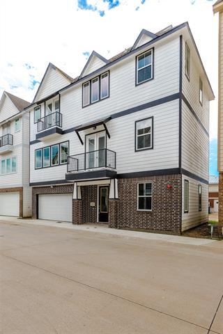 Building Photo - 202 S Village Way