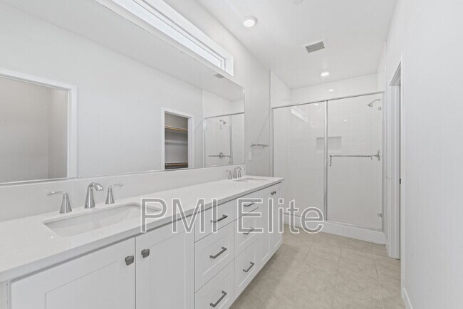 Building Photo - 26912 W Winding Trail Ct