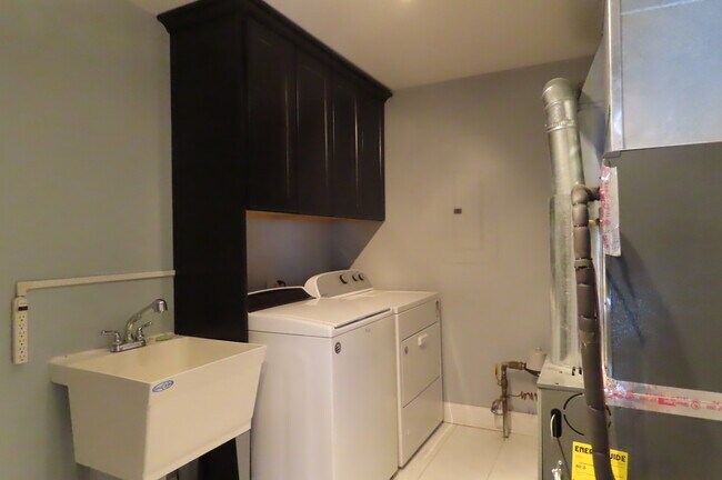 Building Photo - 21 Spyglass Cir