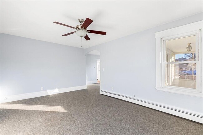 Building Photo - 2 Ann St