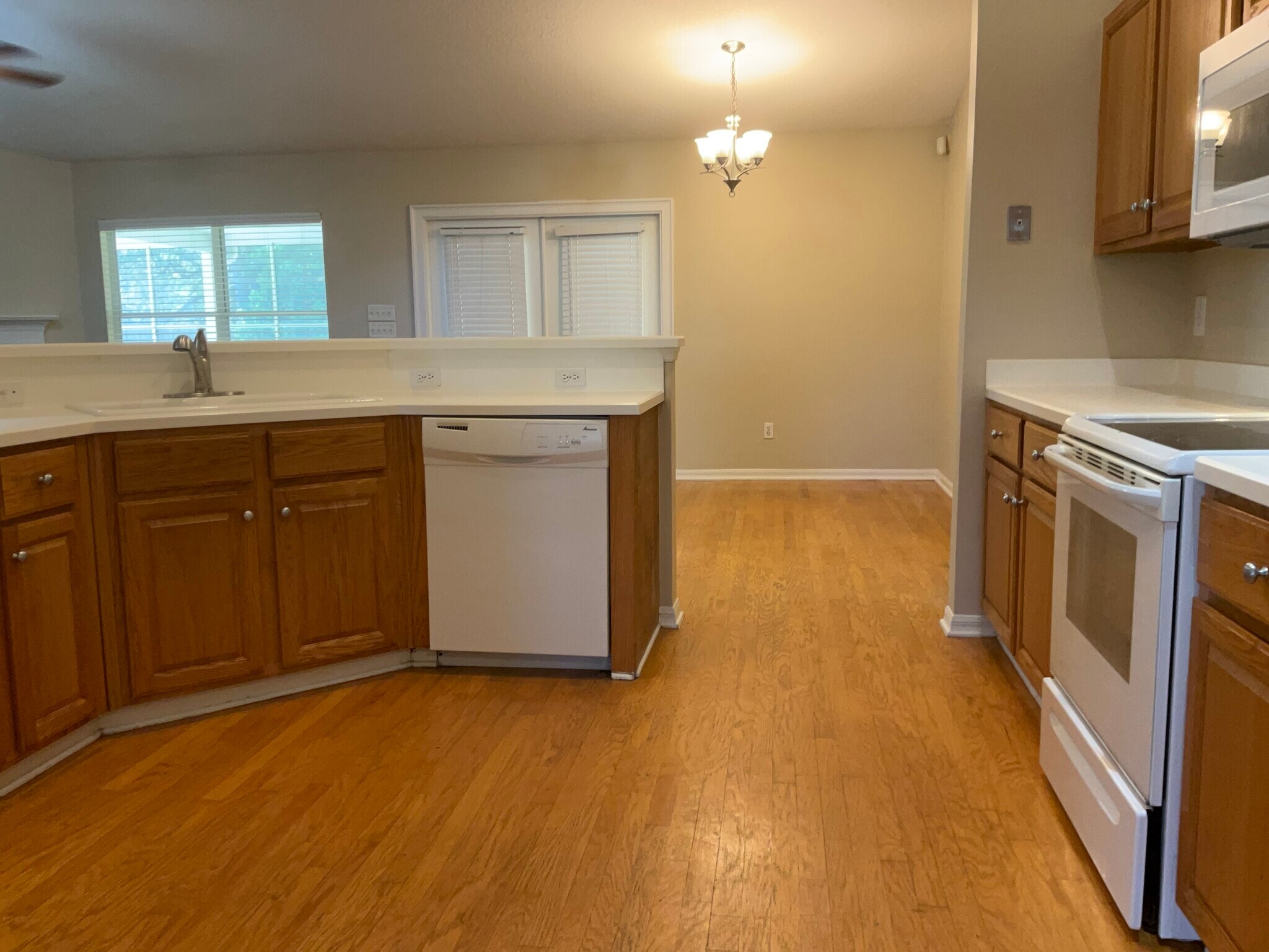 Building Photo - 209 Stellar Ct