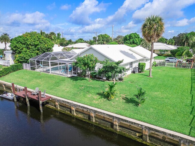 Building Photo - 772 Apple Tree Ln