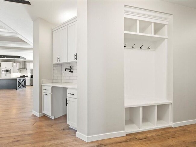 Building Photo - 7002 W 28th Ave