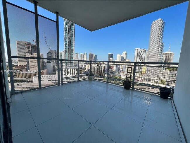 Building Photo - 350 S Miami Ave