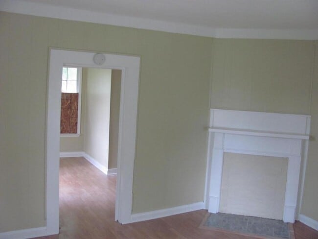 Building Photo - 1402 Harrison Ave