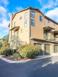 Building Photo - 3 bed 3 bath Townhome in Boulder Park