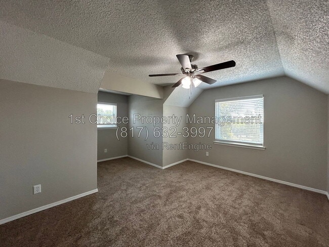 Building Photo - 1516 Oakridge Ct W