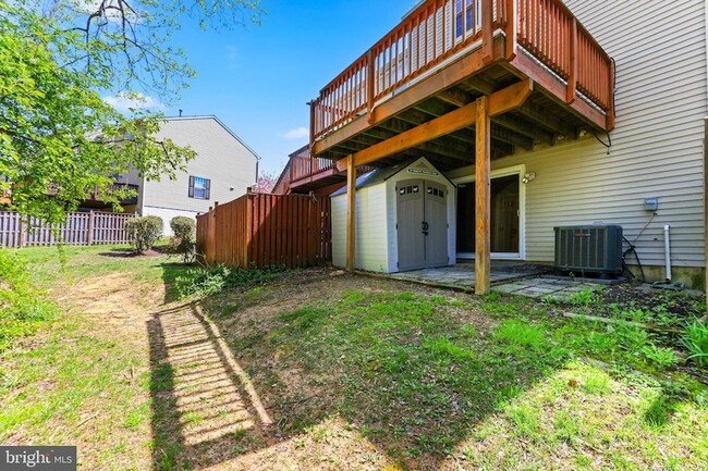 Building Photo - 1246 Seminole Dr