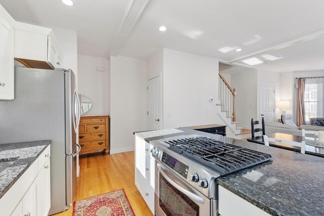 Building Photo - 60 Broadway St