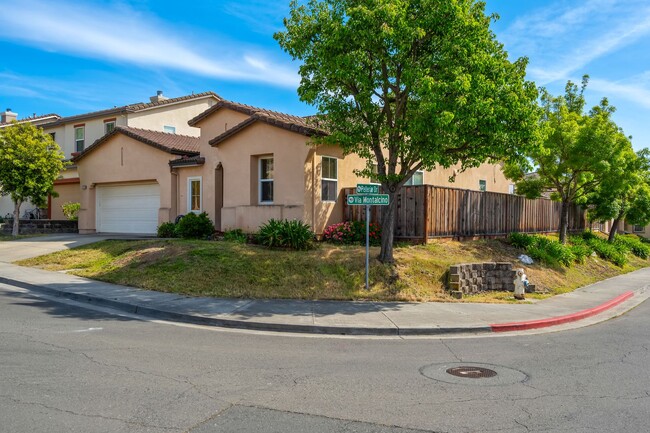 Primary Photo - Spacious 3-Bed, 2-Bath Single Level Home