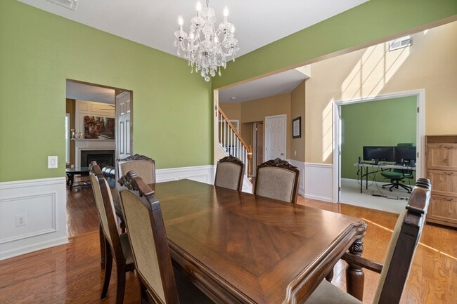 Building Photo - Beautiful 4 Bedroom, 2.5 Bath in Ballantyn...