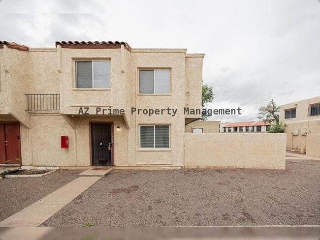 Building Photo - 5440 W Belleview St