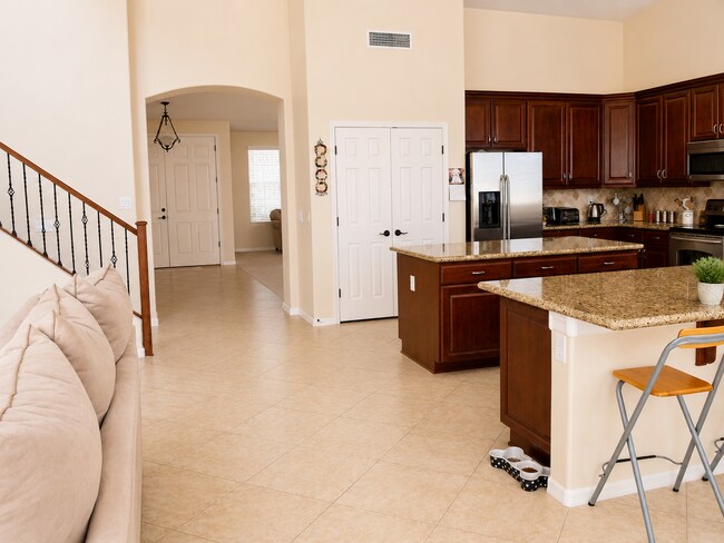 Building Photo - Spacious 5-Bedroom Gilbert Home with a Sparkling Pool!