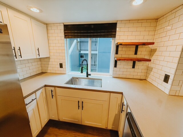 Building Photo - 911 N 163rd St