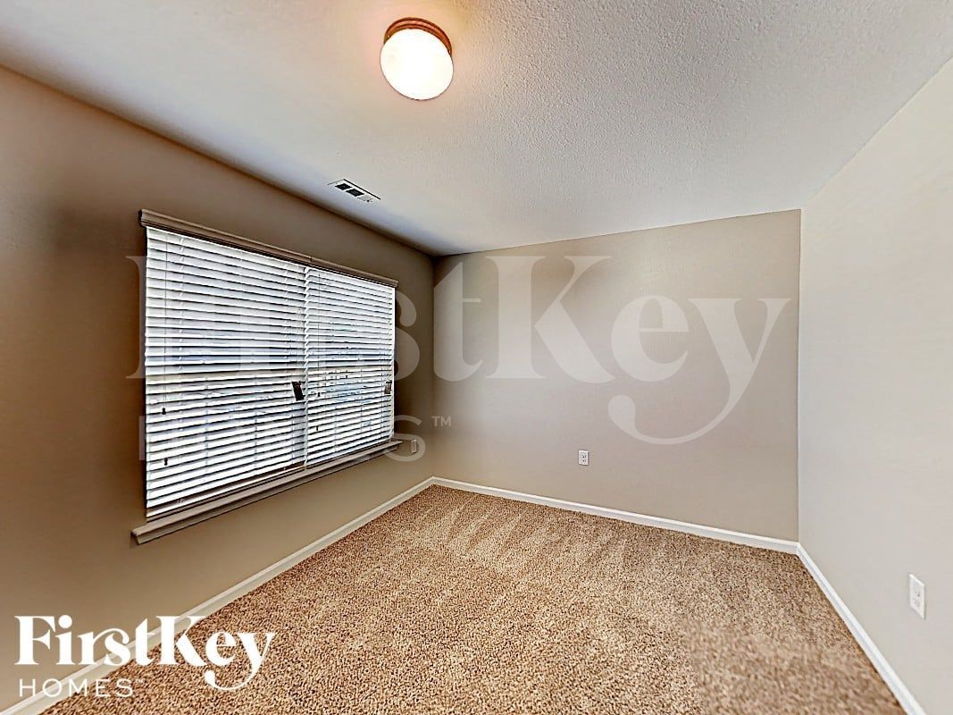 Building Photo - 4813 Manchineel Ln