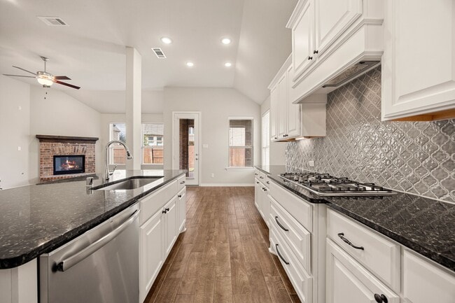 Building Photo - 23202 Brookdale Bay Ln