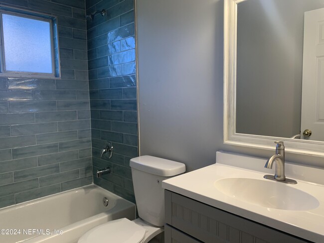 Building Photo - 524 Lighthouse Ct