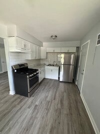 Building Photo - 7230 W Lakefield Dr