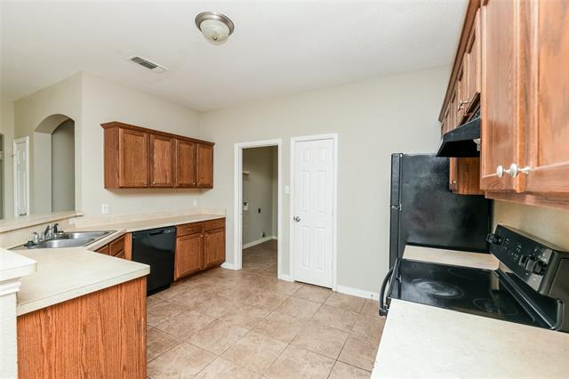 Building Photo - 267 Edison Ln