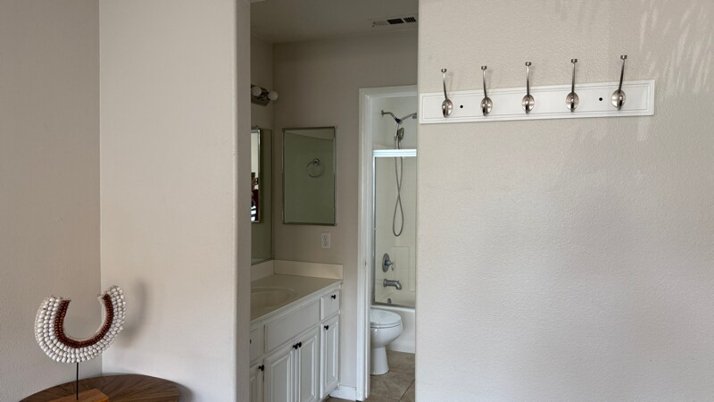 Building Photo - 13885 Camp Rock St