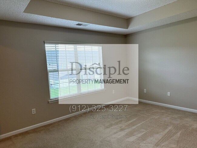 Building Photo - 1045 Canyon Oak Loop