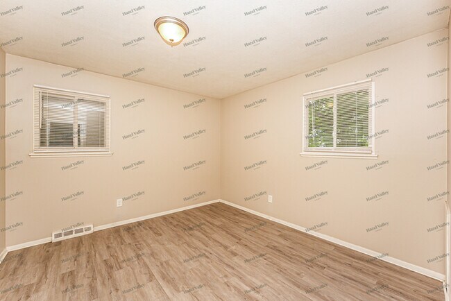Building Photo - 17202 Lipton Ave