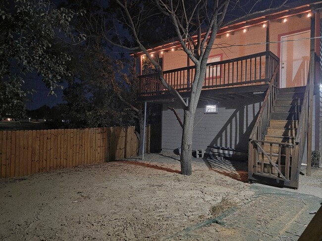 Building Photo - 13112 Rustic Trail