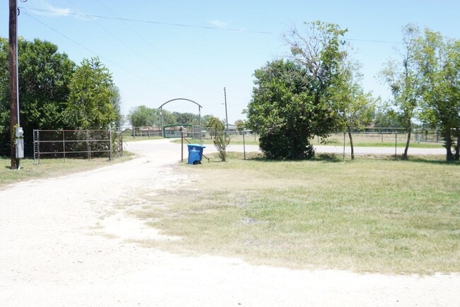 Building Photo - 6751 Green Valley Rd