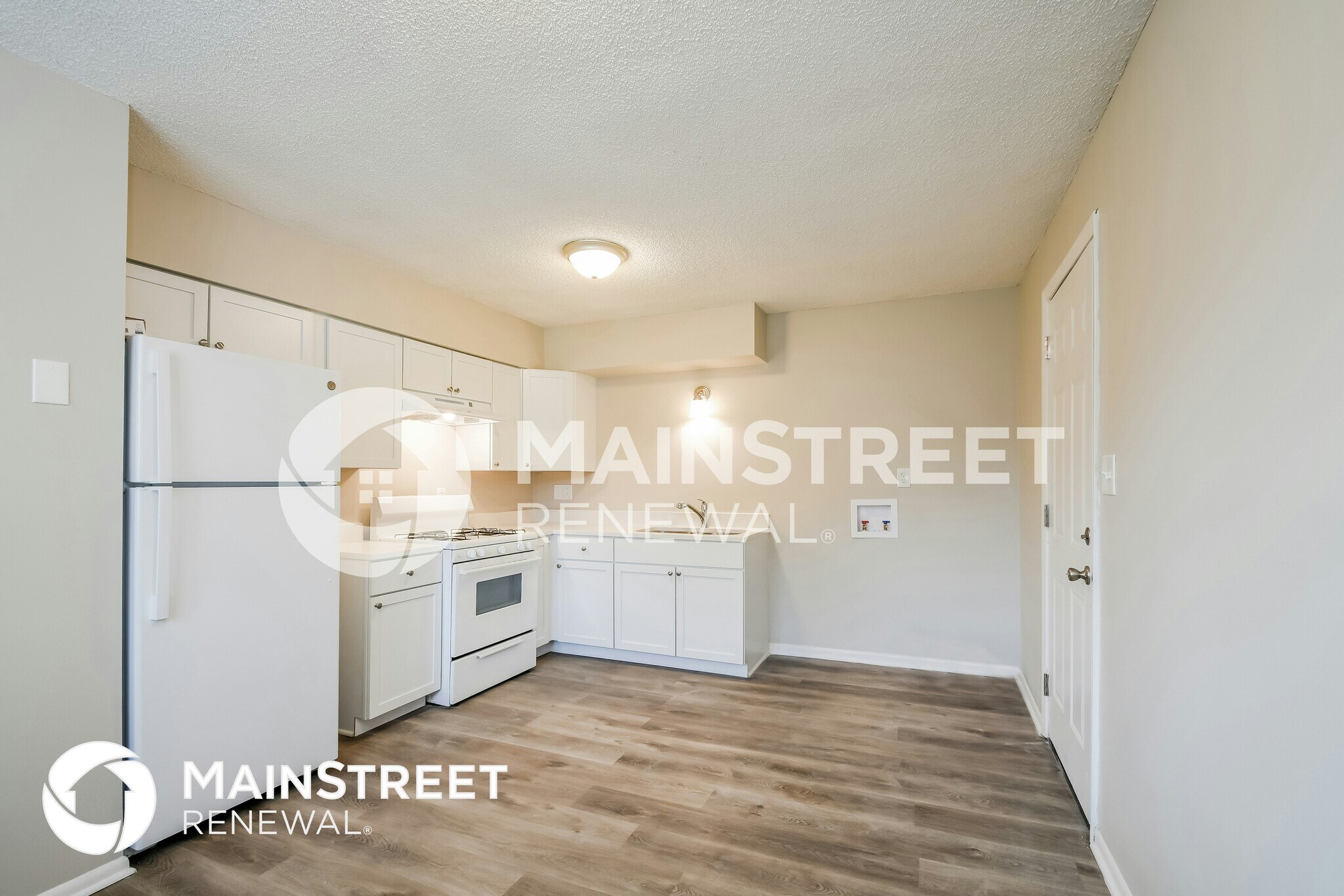 Building Photo - 6226 E 12th St