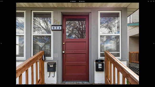 Building Photo - Beautiful 2-Bed 2-Bath Unit in St. Paul - Available Now!